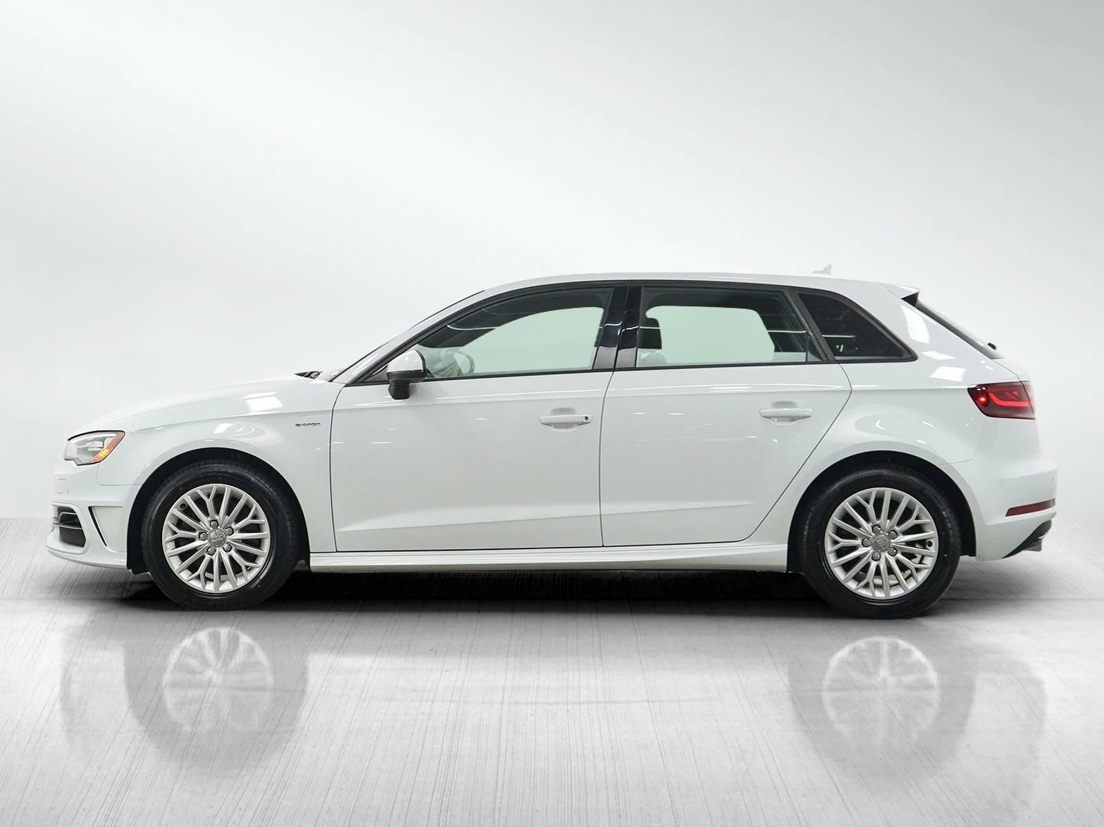 Used 2016 Audi A3 Sportback e-tron Premium with VIN WAUUPBFF9GA140845 for sale in White Bear Lake, Minnesota