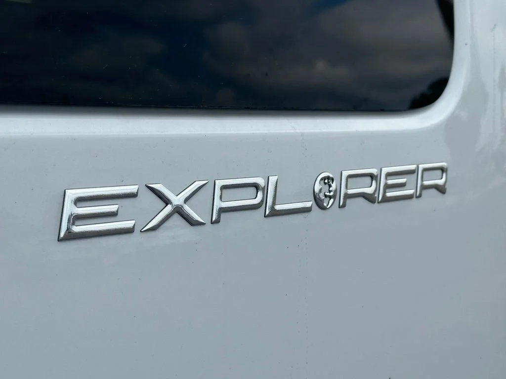 New 2024 White Chevrolet Work Van image 21