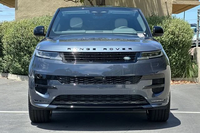 New 2026 Varesine Blue Land Rover Dynamic SE image 8