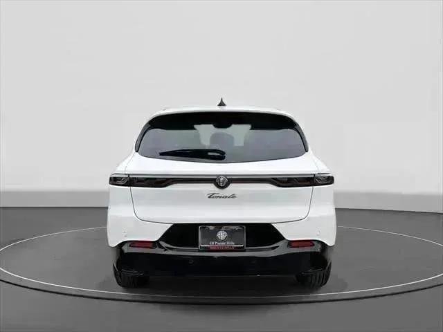 New 2025 Milano White Exterior Paint Alfa Romeo  image 5