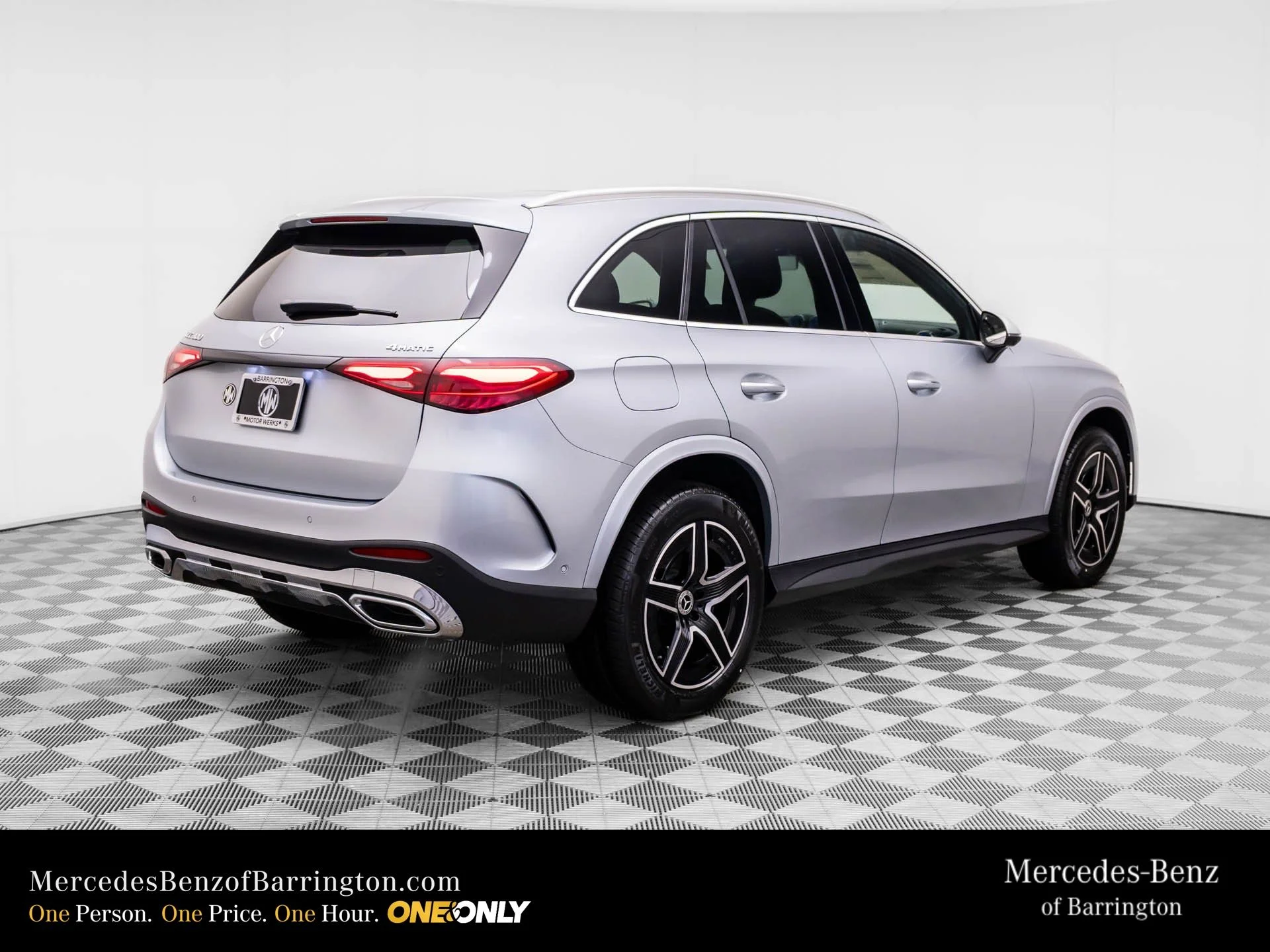 New 2026 Silver Mercedes-Benz GLC 300 image 6