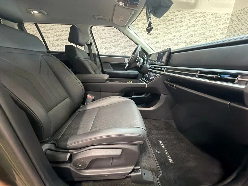 Used 2026 Rockwood Green Hyundai SEL image 12