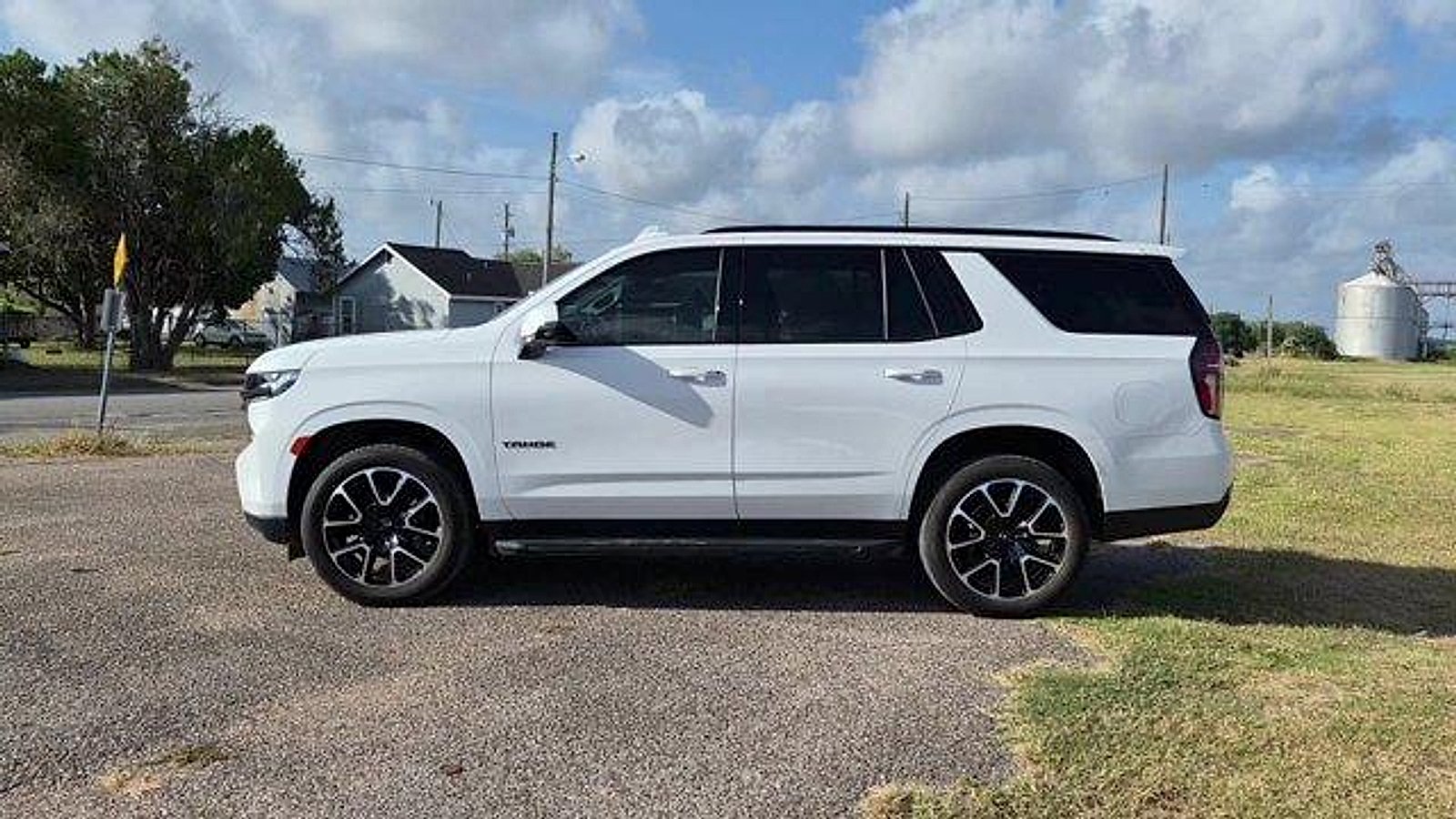 2022 Chevrolet Tahoe RST - Photo 5