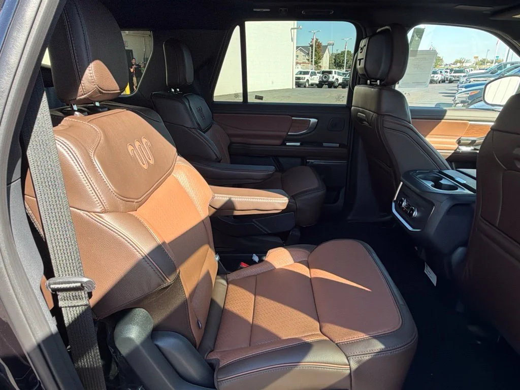 New 2027 Agate Black Metallic Ford MAX King Ranch® image 45