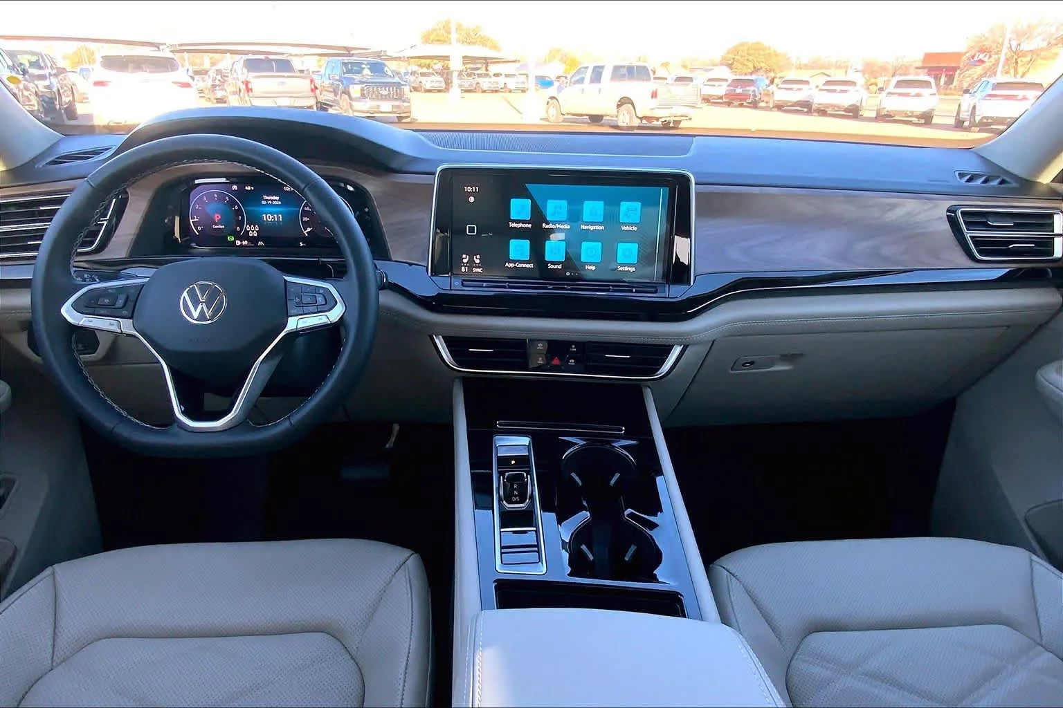 New 2026 Opal White Pearl Volkswagen 2.0T SE w/Technology image 5