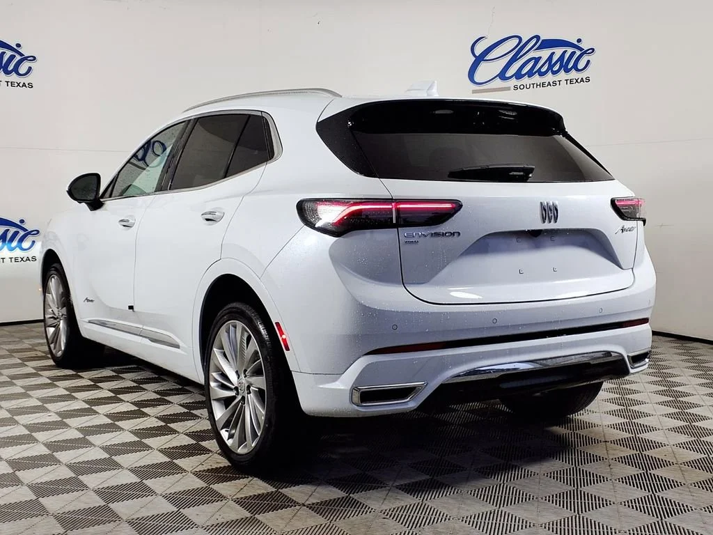 New 2026 Iridescent White Tricoat Buick Avenir image 2
