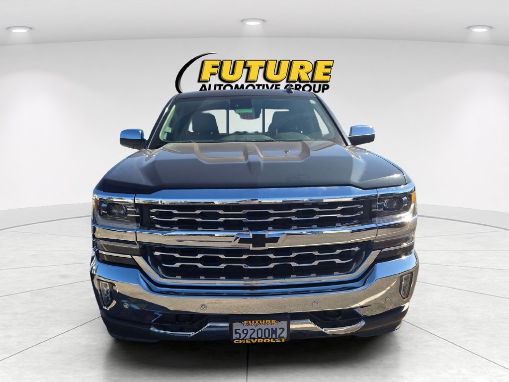 Used 2018 Gray Chevrolet LTZ image 2