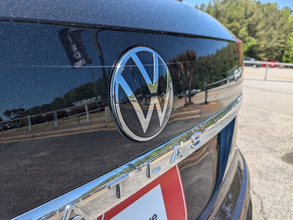 Used 2020  Volkswagen 3.6L V6 SE w/Technology image 28