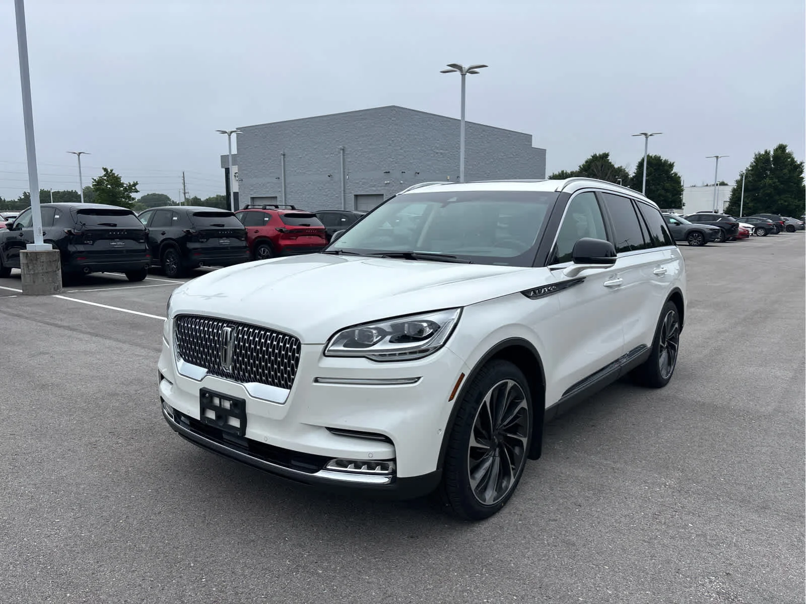 Used 2023 Lincoln Aviator Reserve with VIN 5LM5J7WC5PGL01533 for sale in Kansas City
