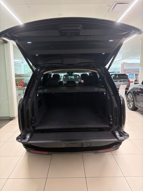 New 2026 Varesine Blue Land Rover SE image 9