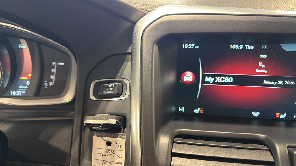 Used 2016 White Volvo T6 image 24