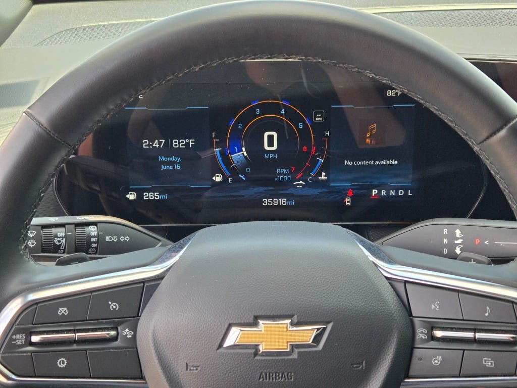 2025 Chevrolet Equinox LT - Photo 30