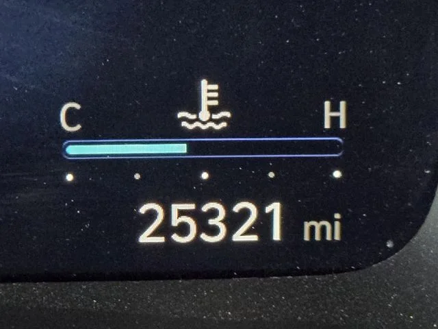 Used 2025 Typhoon Silver Hyundai Calligraphy image 9