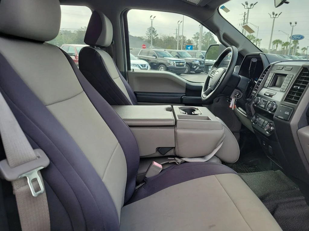2019 Ford F-550 Super Duty Chassis Cab XL - Photo 31