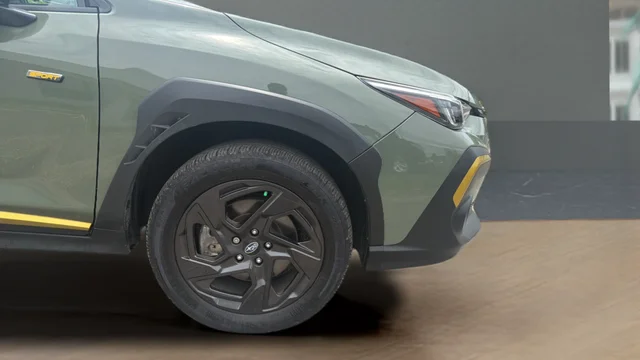 Used 2025 Green Subaru Sport image 25