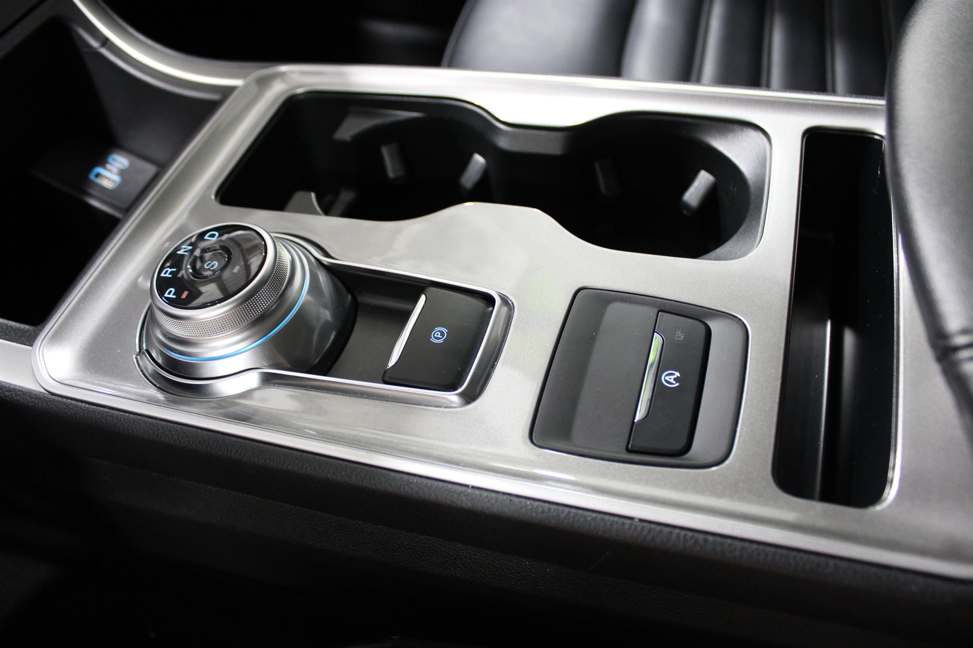 2024 Ford Edge SEL - Photo 17
