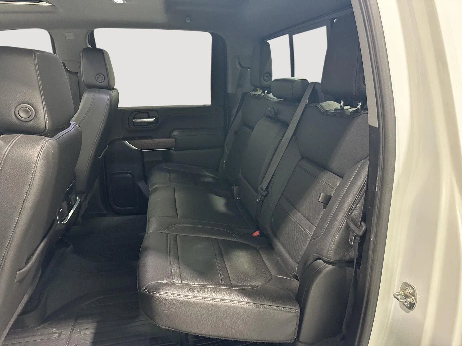 Used 2022 SUMMIT WHITE GMC Denali image 25