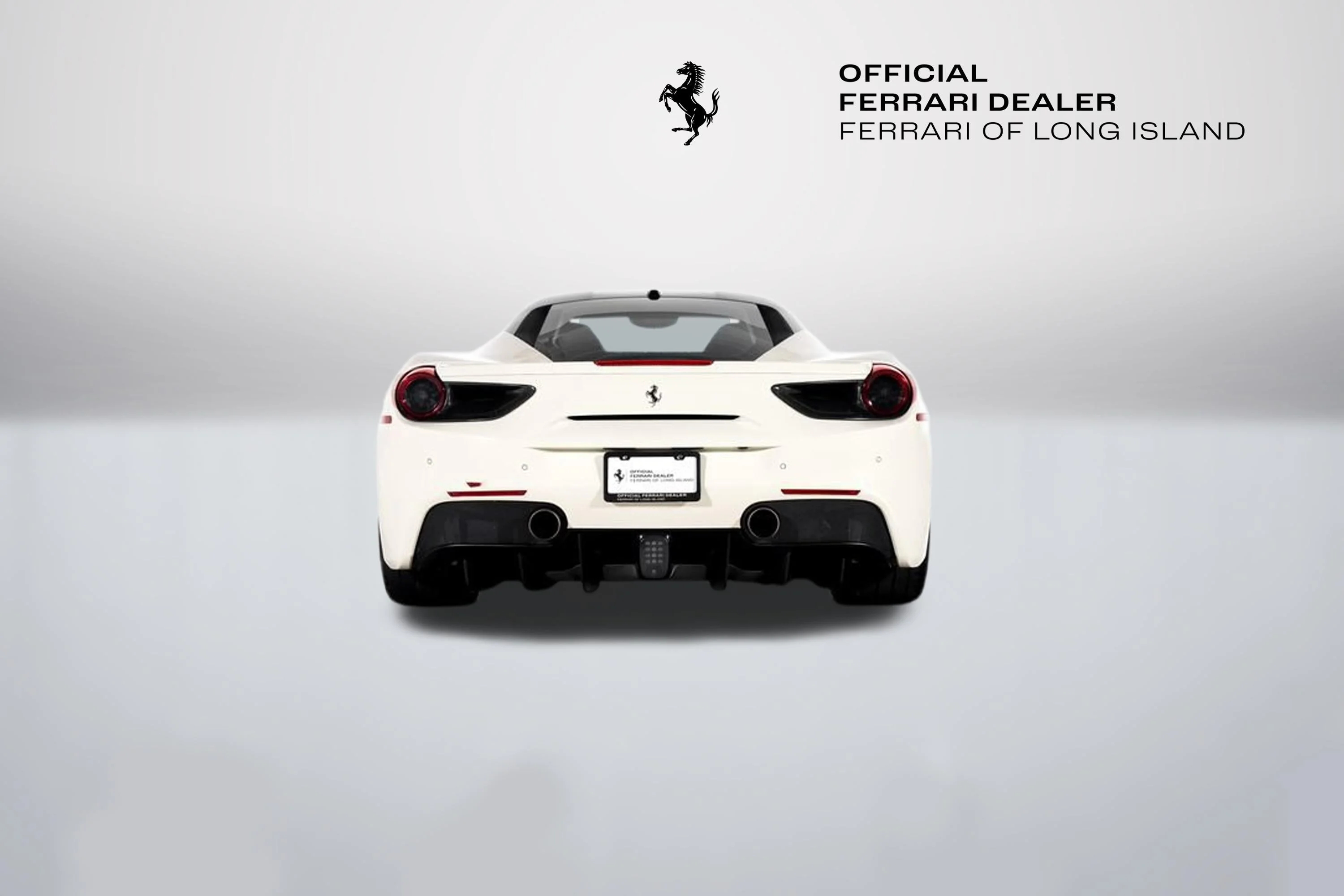 Used 2016 Bianco Avus Ferrari  image 8