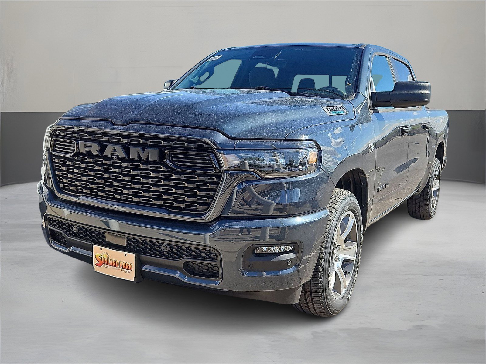 2026 RAM 1500 Express Crew Cab 5'7's photo
