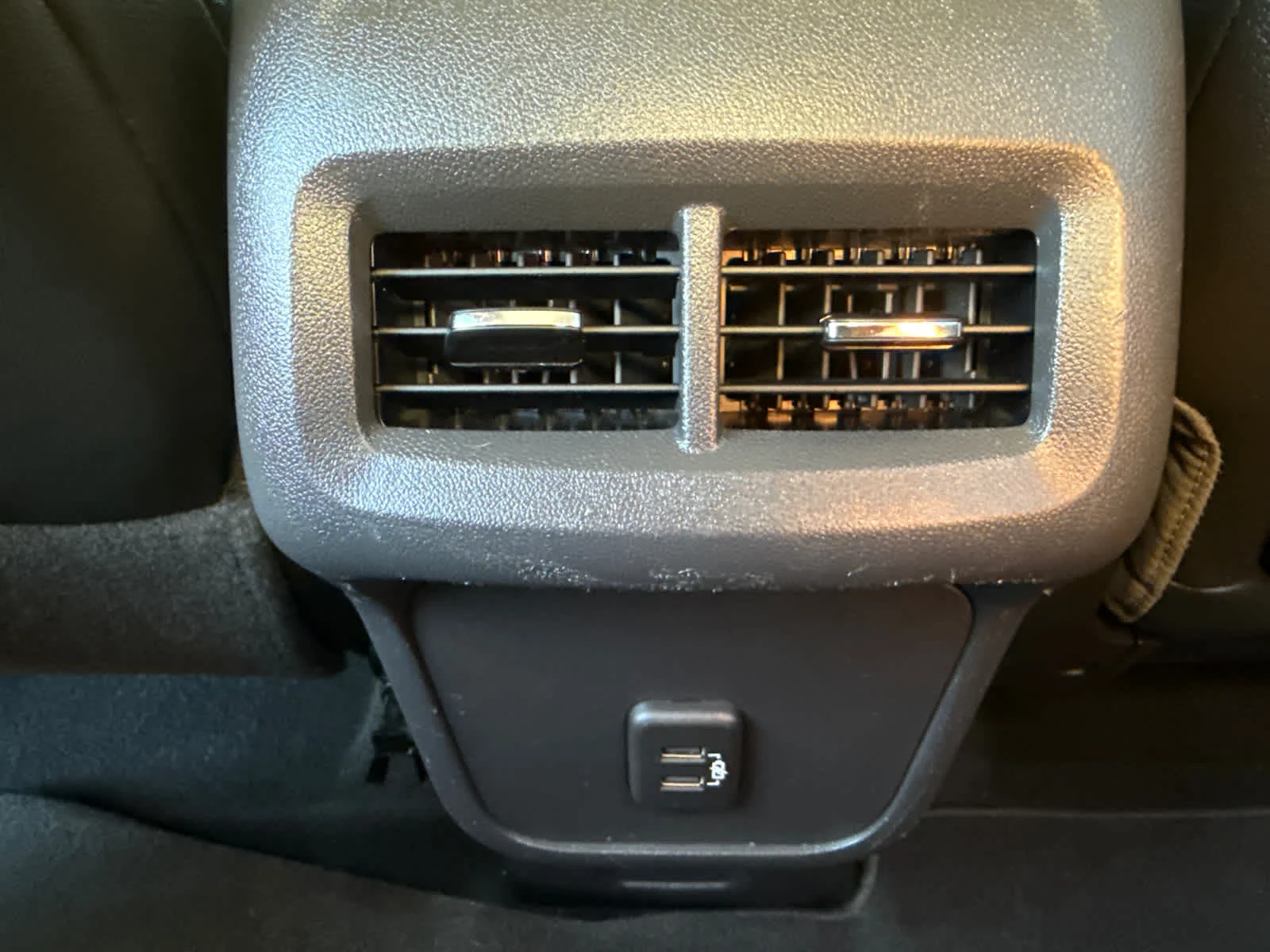 Used 2020 Satin Steel Metallic GMC SLT image 28