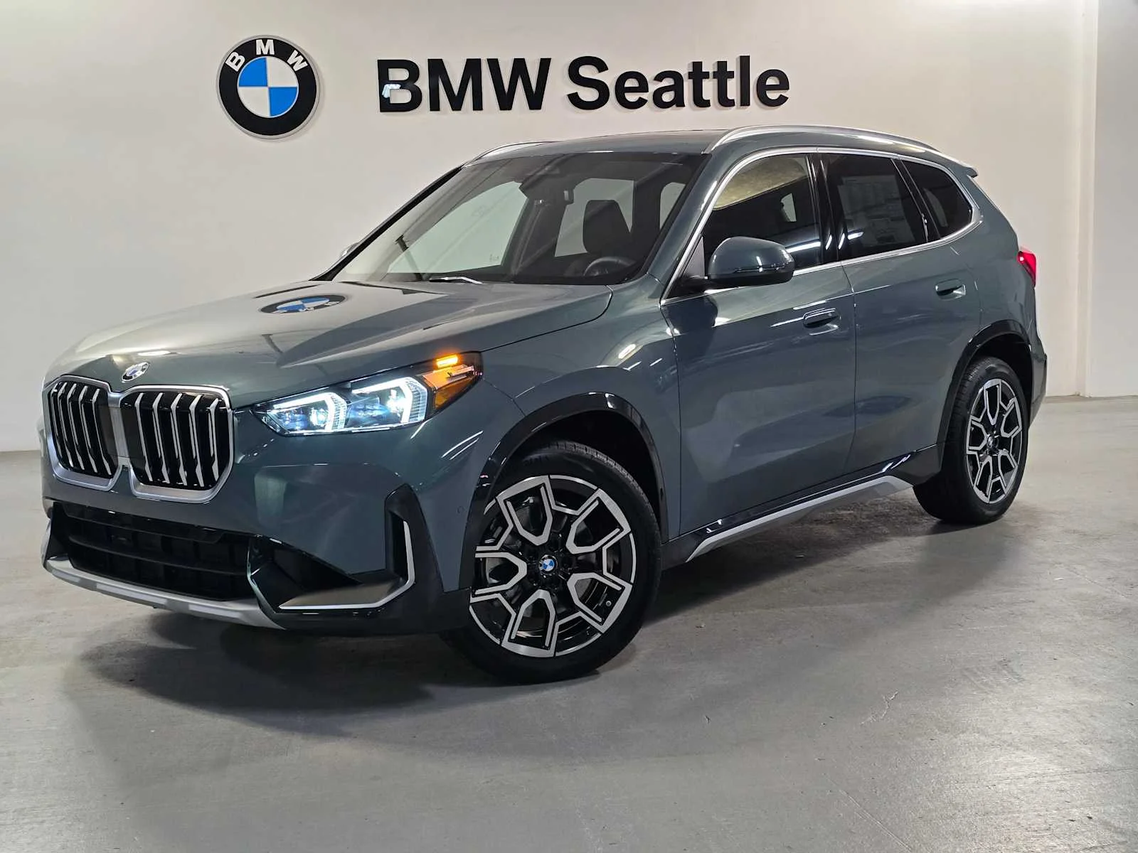 2026 BMW X1 28i