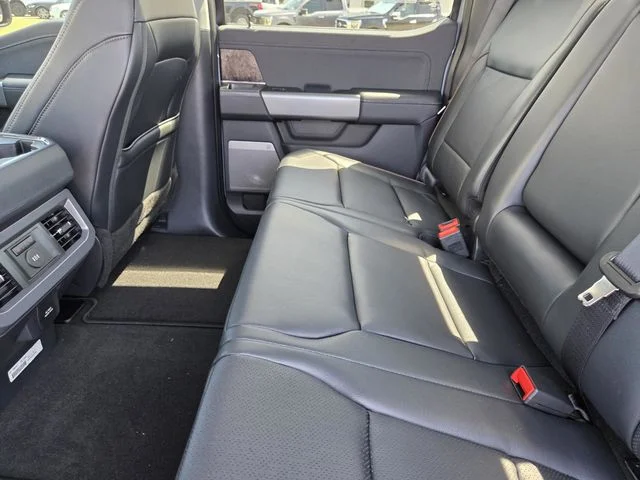 New 2026 Glacier Gray Metallic Tri-Coat Ford F-250® Lariat® image 26