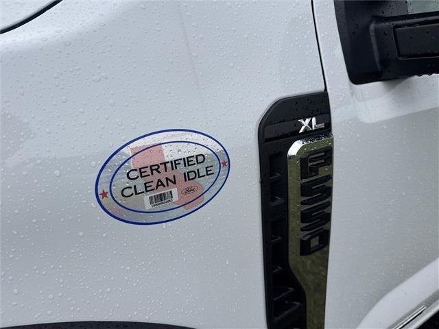 New 2026 Oxford White Ford F-550® XL image 36