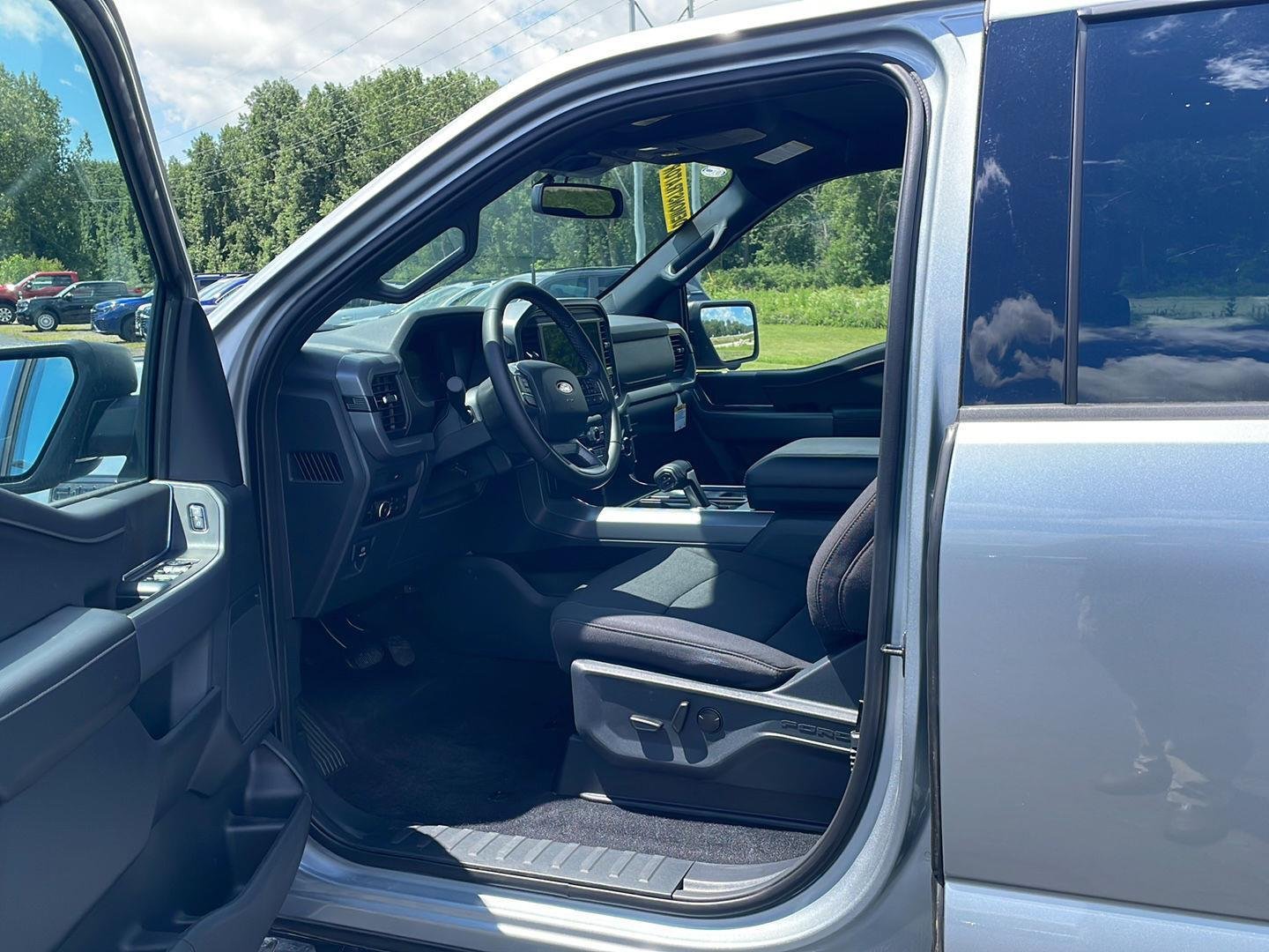 New 2026 Iconic Silver Metallic Ford XLT image 12
