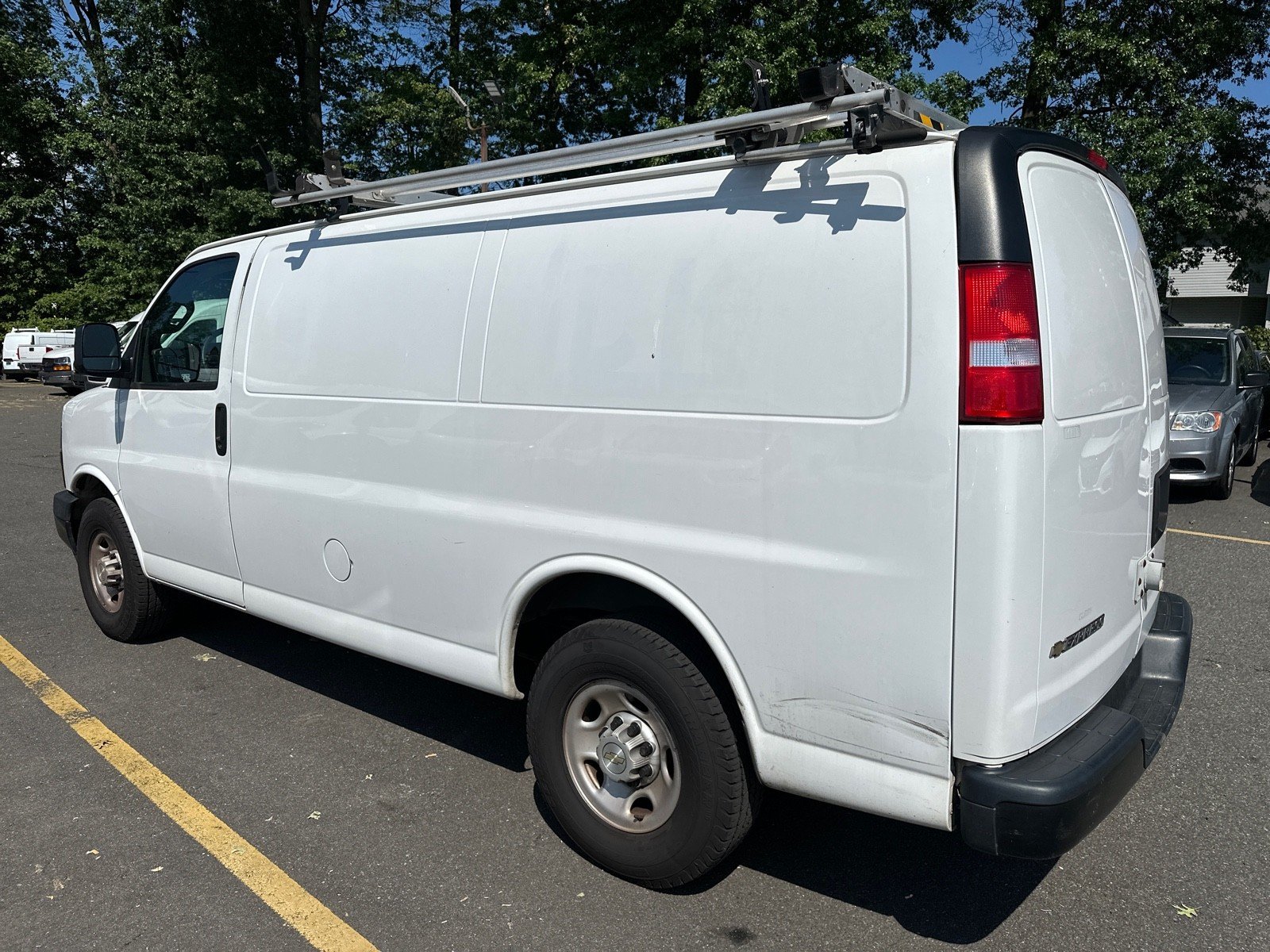 2020 Chevrolet Express Cargo Van 2500 photo 4