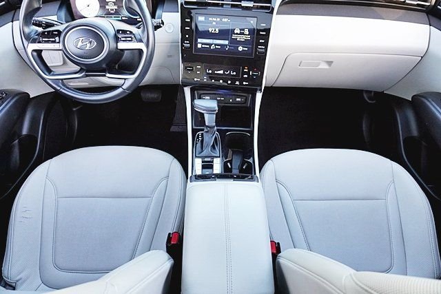 Used 2023 Silver Hyundai SEL image 20