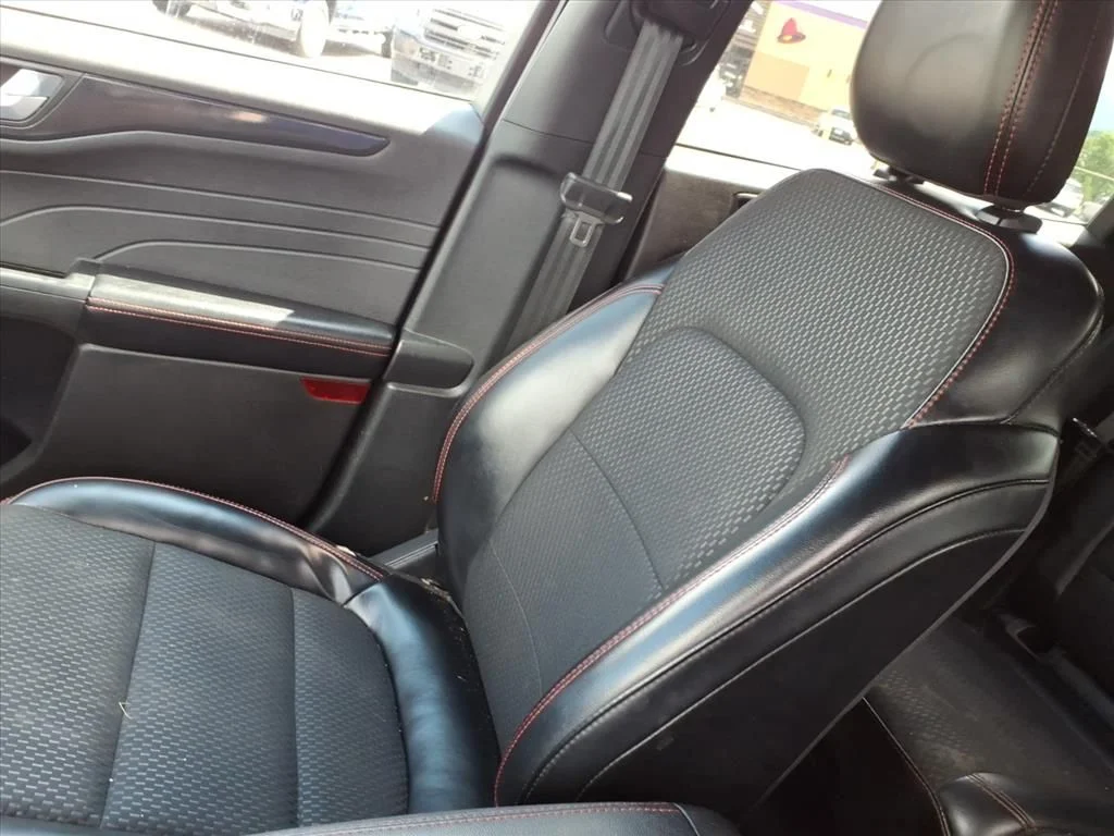Used 2024 Vapor Blue Ford ST-Line Select image 24