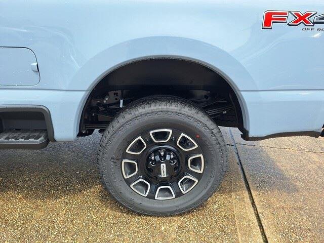 New 2026 Glacier Gray Metallic Tri-Coat Ford F-250® Platinum® image 25