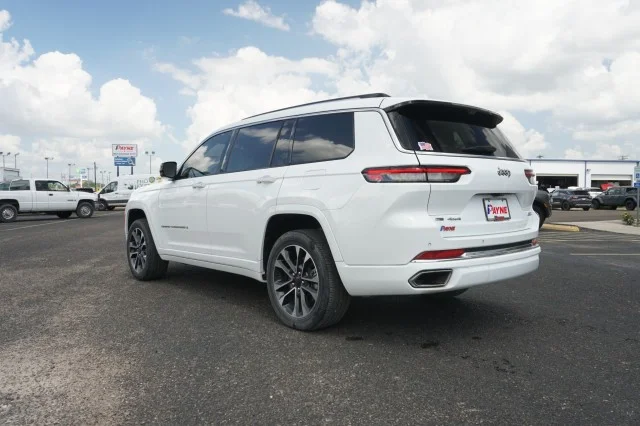 Used 2021 WHITE Jeep Overland image 13