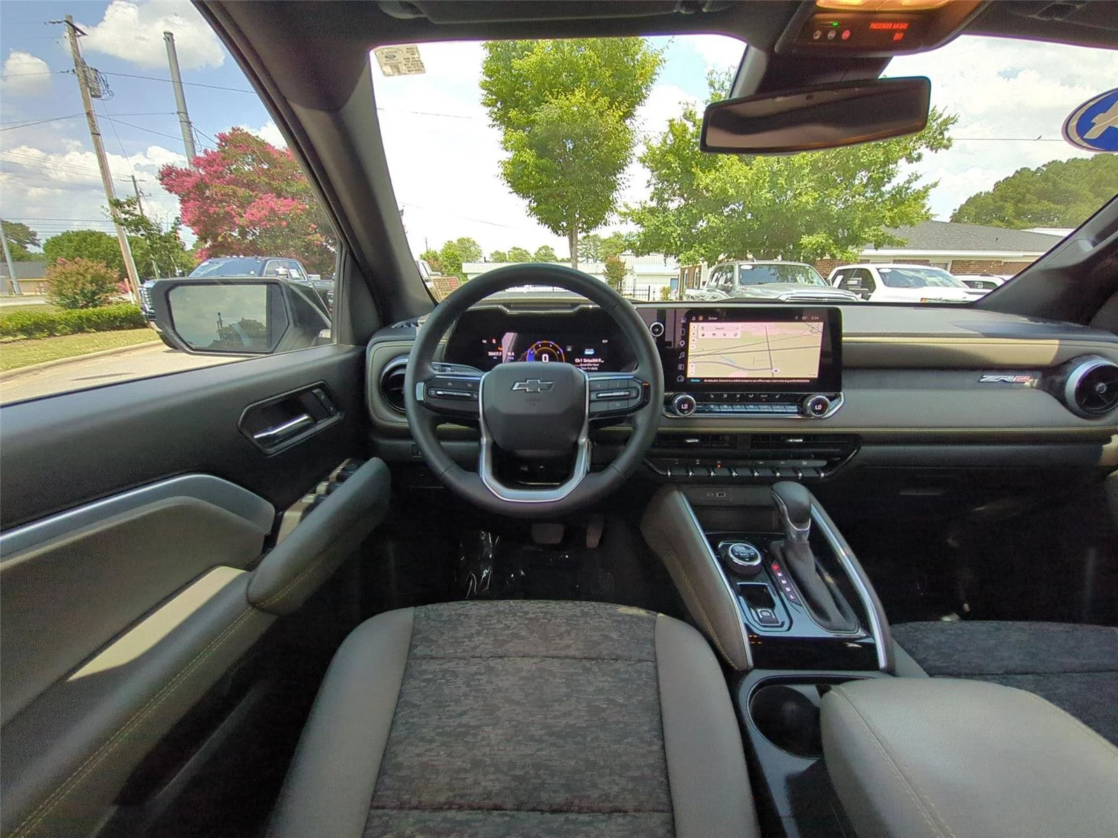 Used 2024 Summit White Chevrolet 4WD ZR2 image 35