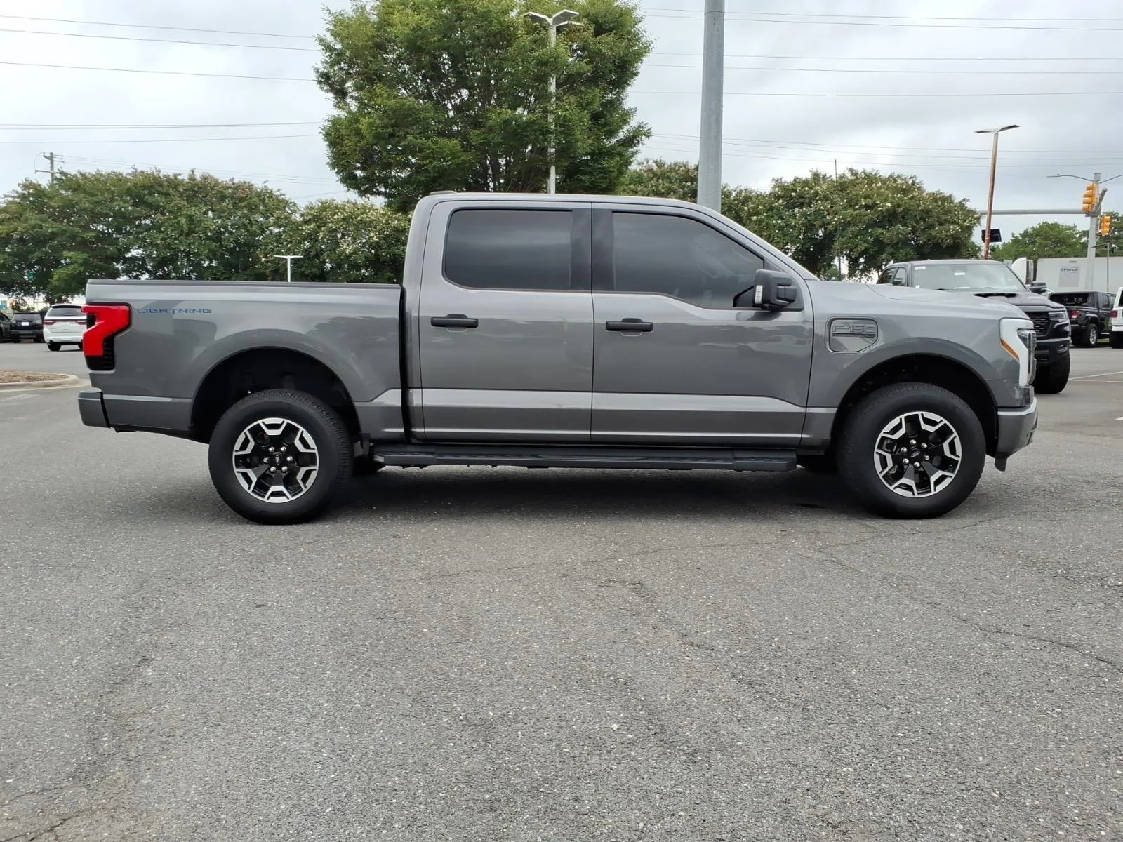 Used 2023 Carbonized Gray Metallic Ford XLT image 11