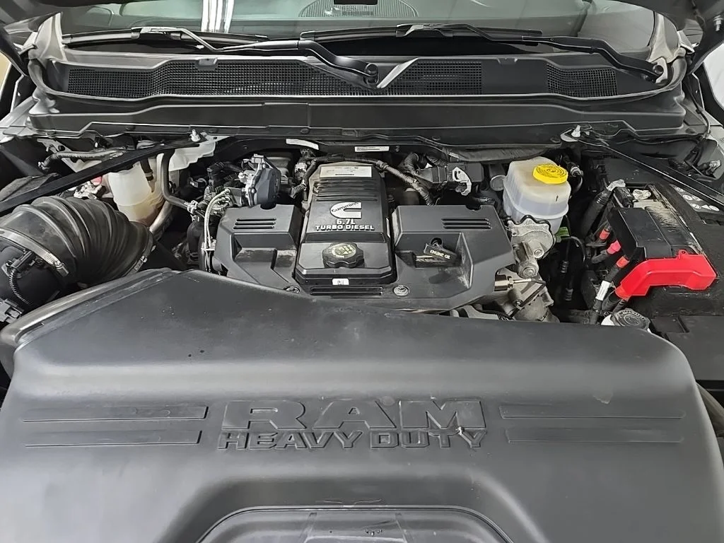 Used 2024 Silver Ram Tradesman image 12