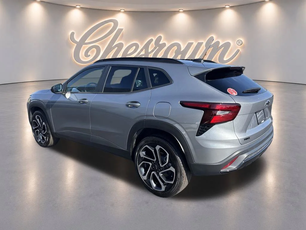 Used 2025 Gray Chevrolet 2RS image 3