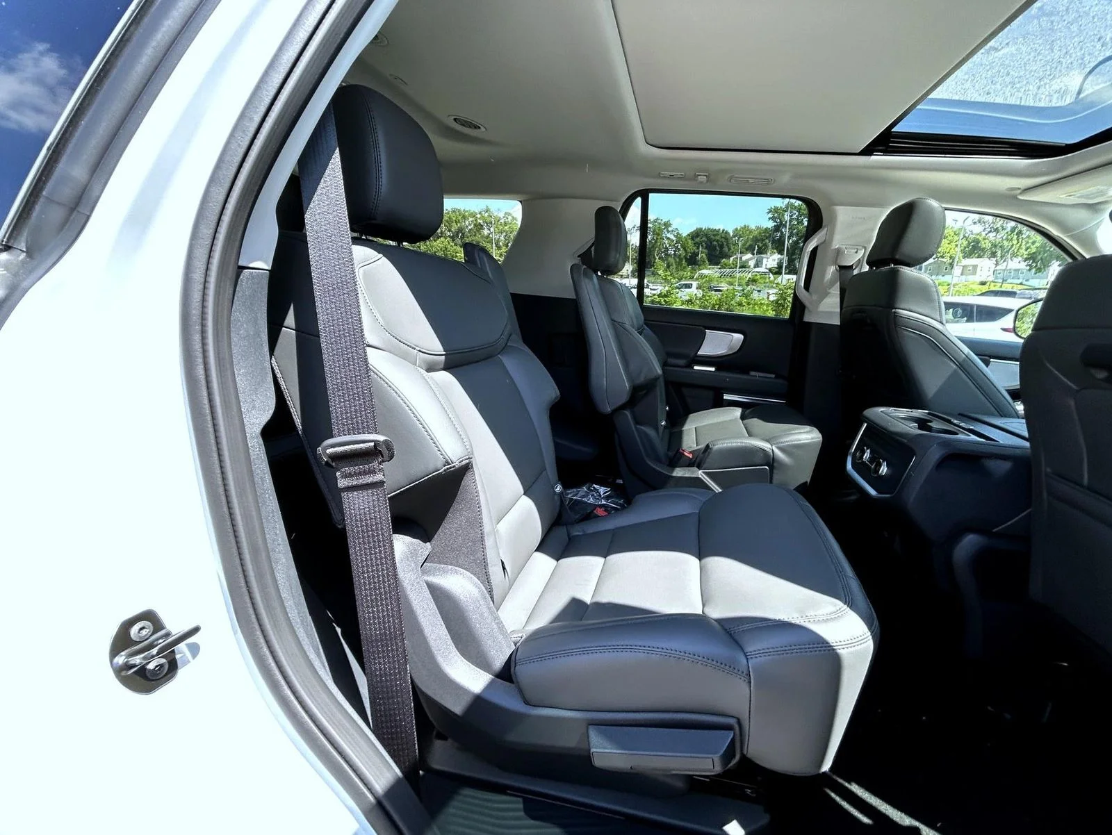 New 2026 Silver Ford Active image 15
