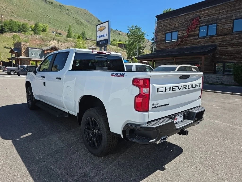 New 2026 Summit White Chevrolet LT Trail Boss image 7