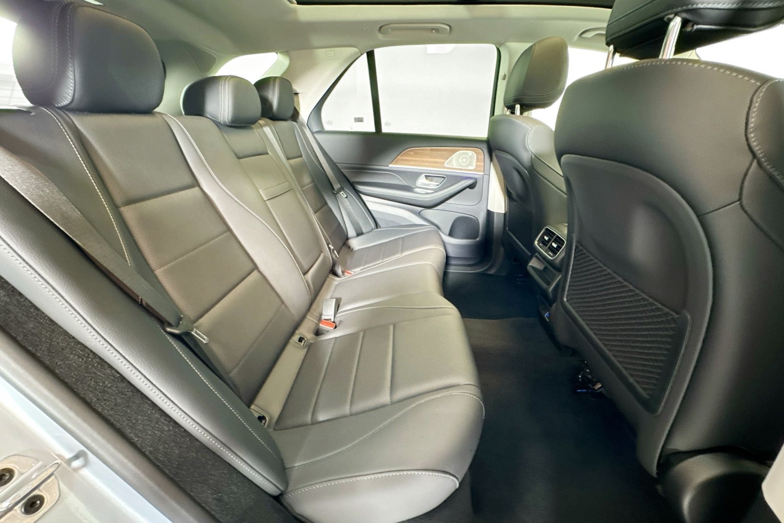New 2026 Cirrus Silver Metallic Mercedes-Benz GLE 450 image 25