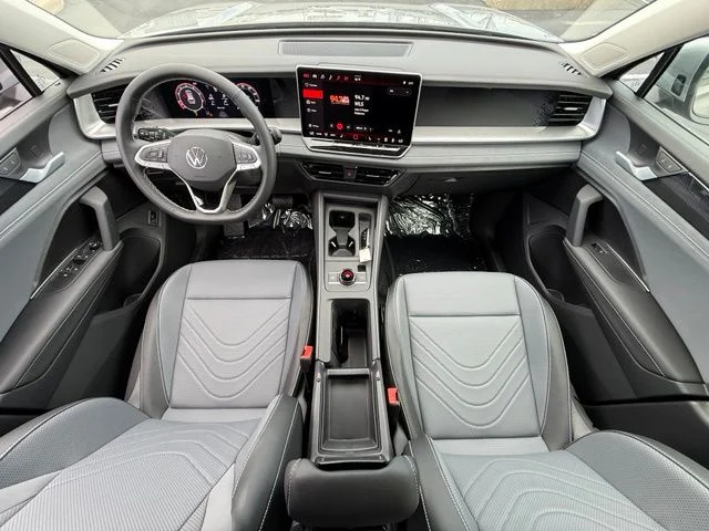 New 2026 Silver Volkswagen 2.0T SE image 12