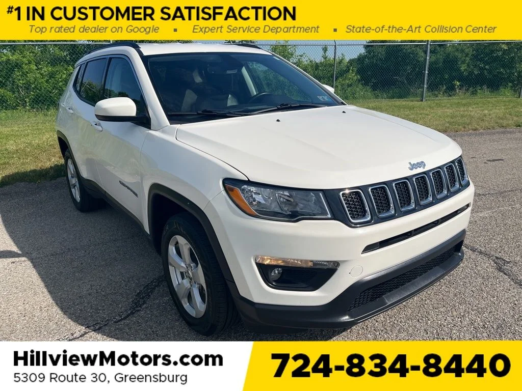 Used 2021 White Clearcoat Jeep Latitude image 9