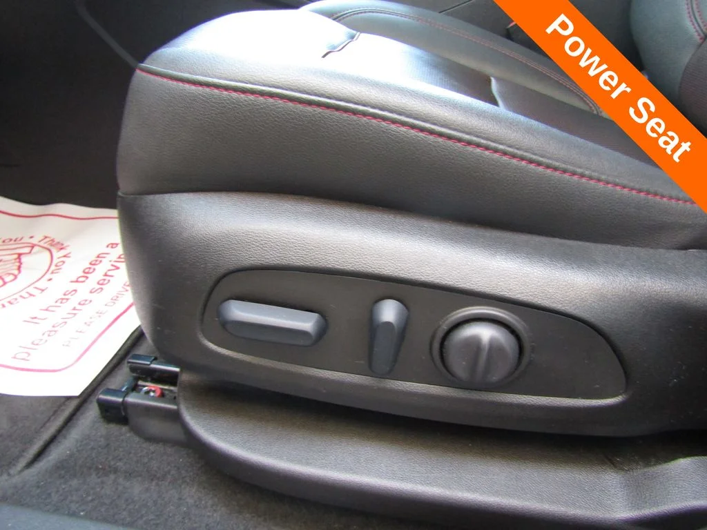 Used 2025 Black Chevrolet RS image 7