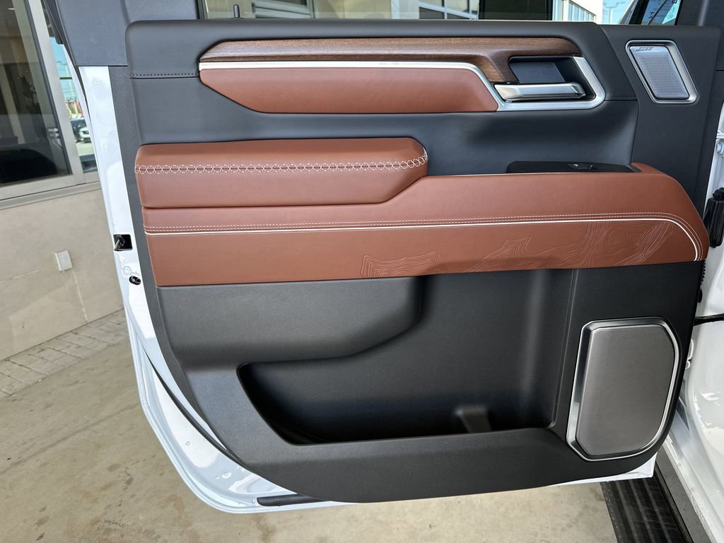 2026 GMC Sierra 3500HD Denali Ultimate - Photo 30