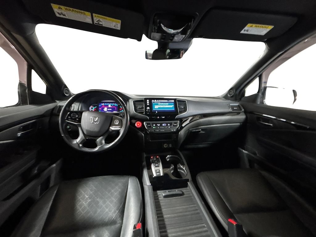 Used 2019 Black Honda Touring image 18