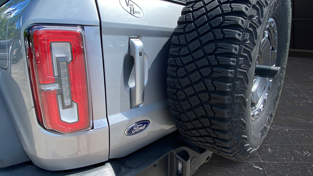 Used 2024 Silver Metallic Ford Outer Banks image 34