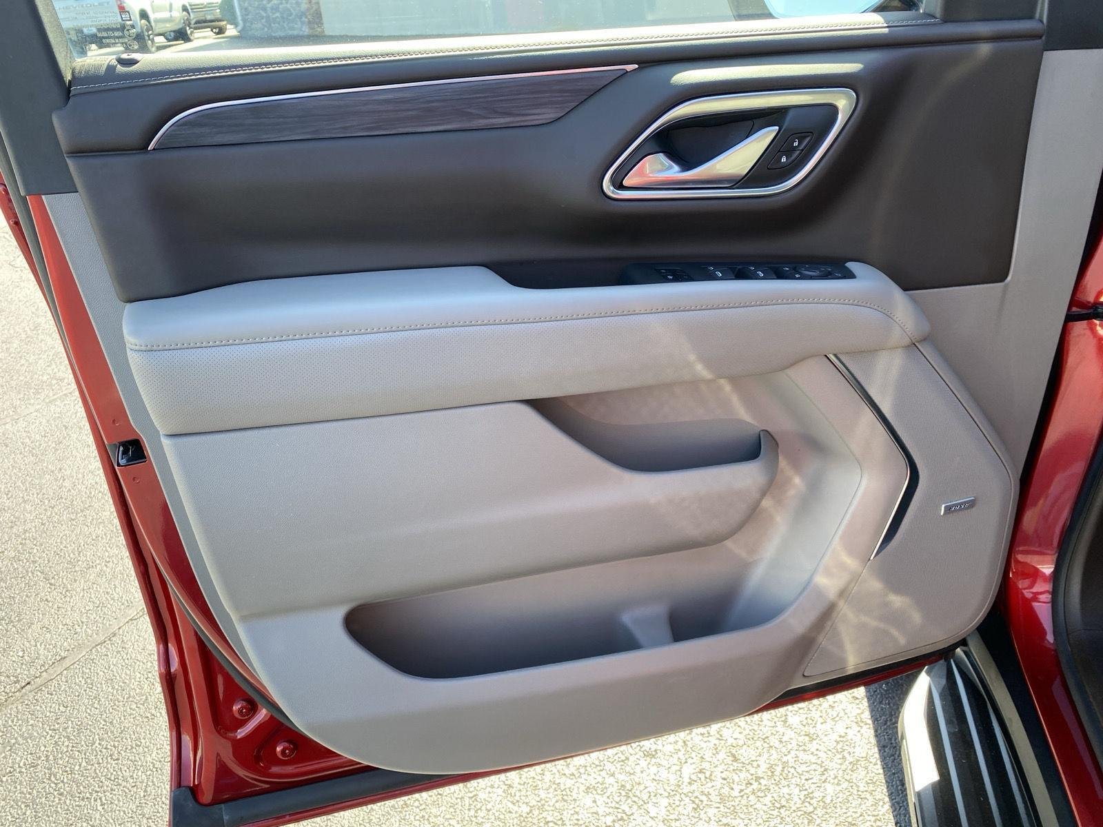 2022 GMC Yukon SLT - Photo 32