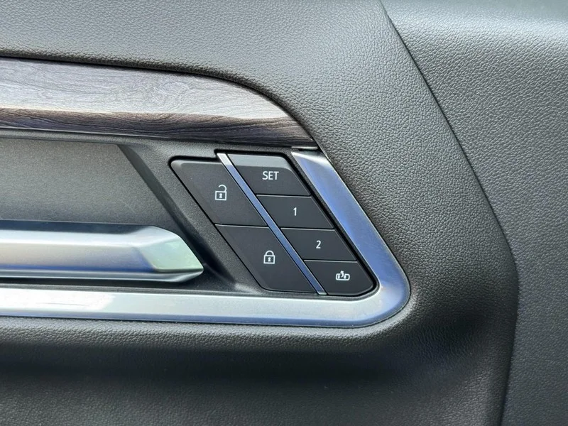 Used 2025 Lakeshore Blue Metallic Chevrolet LTZ image 20