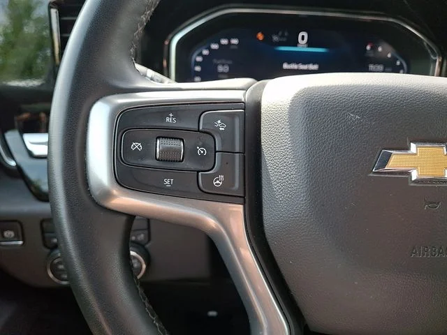 Used 2025 Black Chevrolet LT image 22