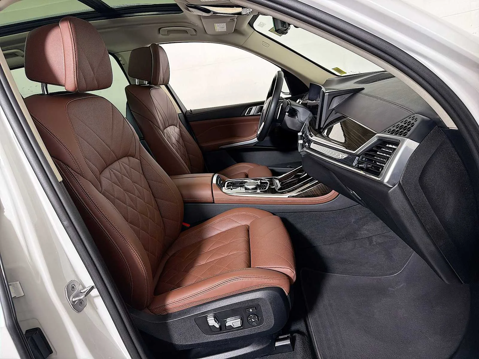 2024 BMW X7 40i - Photo 25